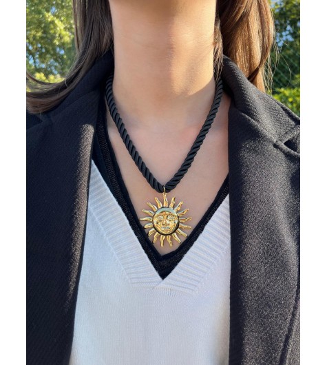 Collier Acier - cordon avec soleil visage