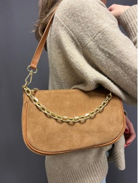 Sac en cuir daim style baguette avec chaîne dorée